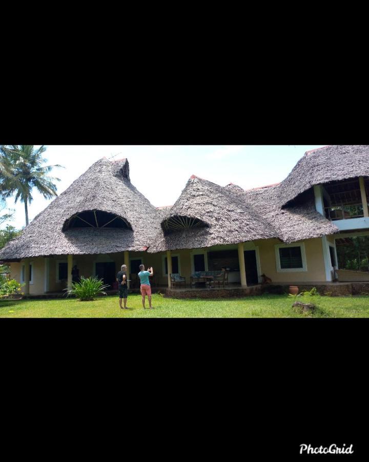 Diani Beach-Villa Kirsch Galu Exterior photo